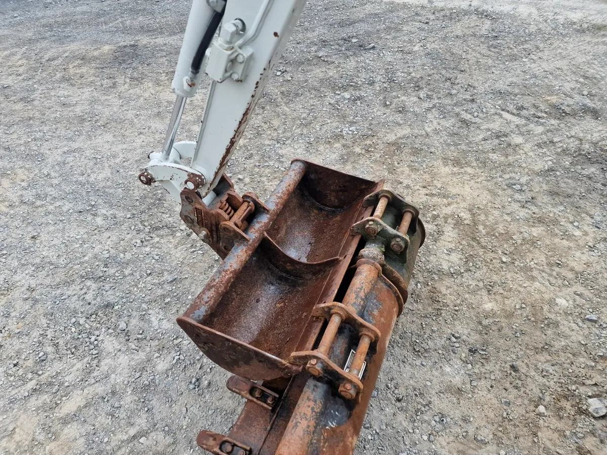 Takeuchi  tb 210 R - Image 4
