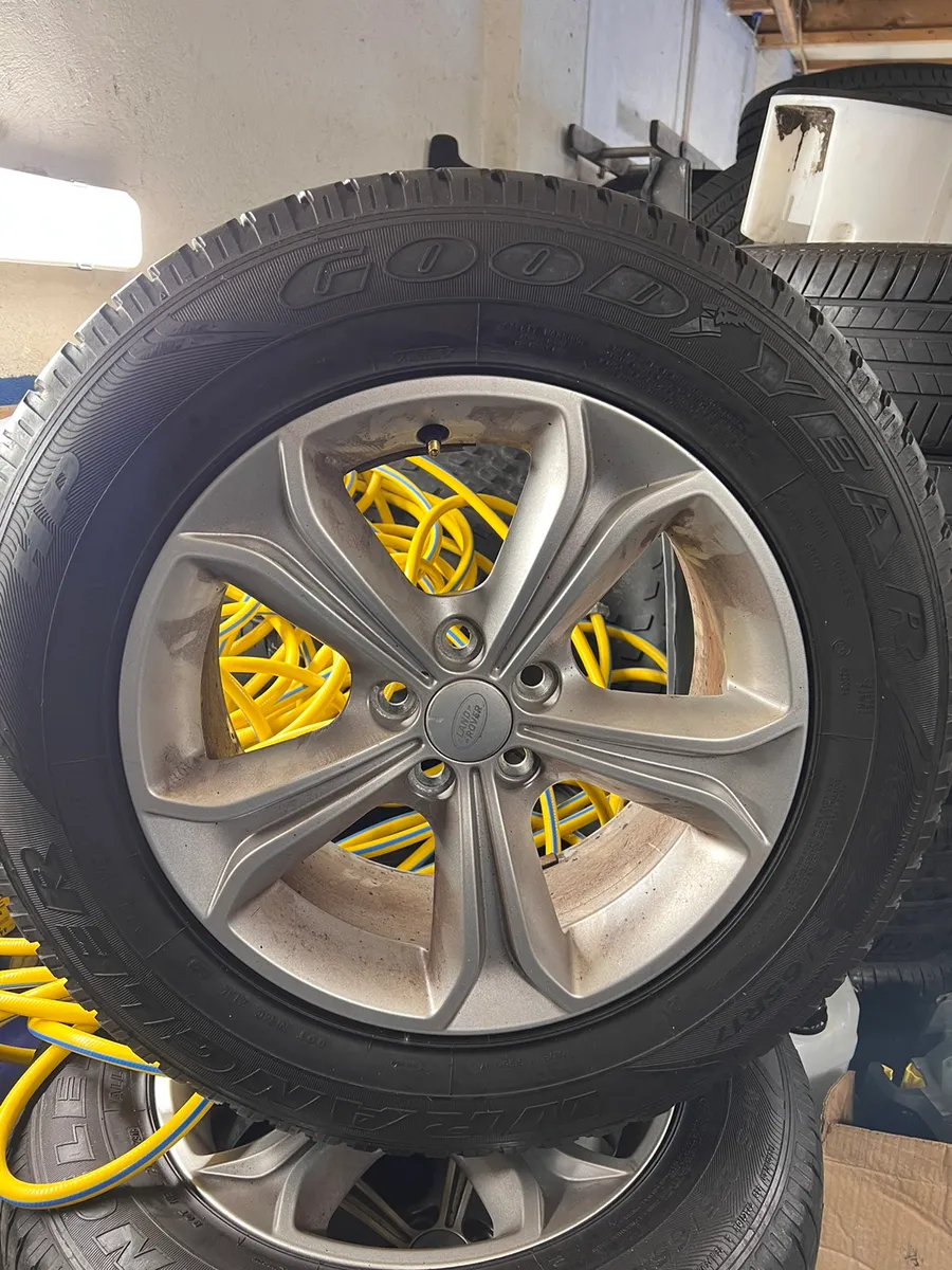 2018 Landrover Discovery Sport Alloys - Image 1
