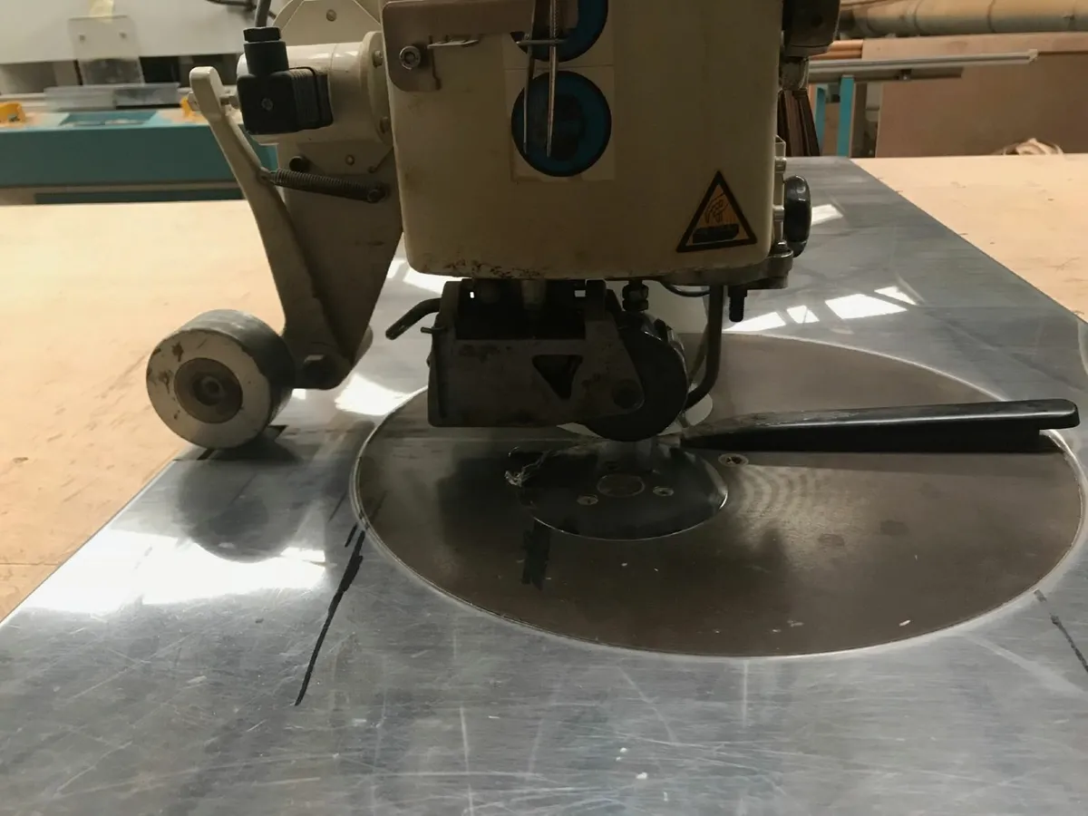 Hofer Veneer Stitcher - Image 1