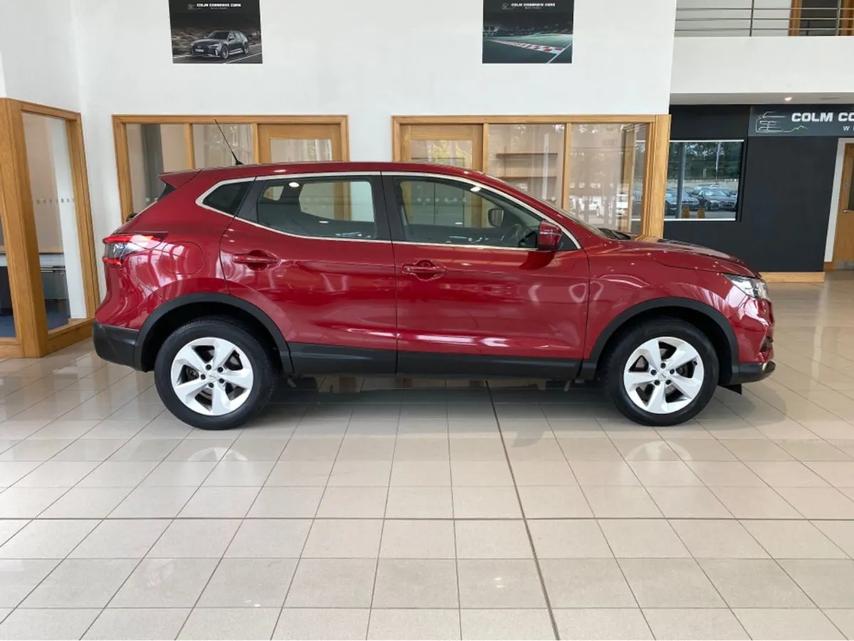 Nissan QASHQAI 1.5 DCI Acenta Premium 115PS  park - Image 2