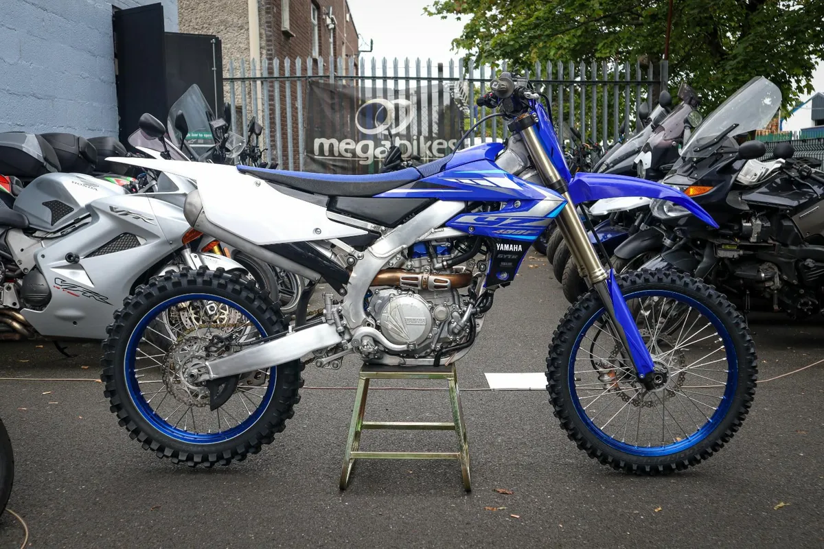 Yamaha YZ450F 2022 @ Megabikes Dublin - Image 1