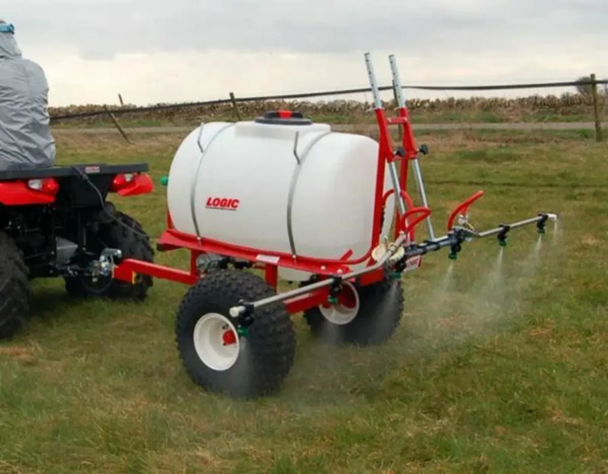 NEW Logic TS400 Trailed Sprayer