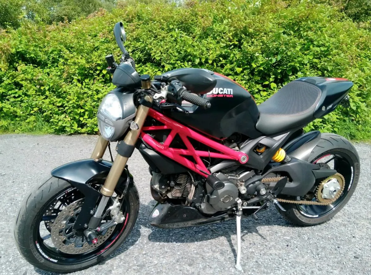 Ducati monster deals 1100 evo price