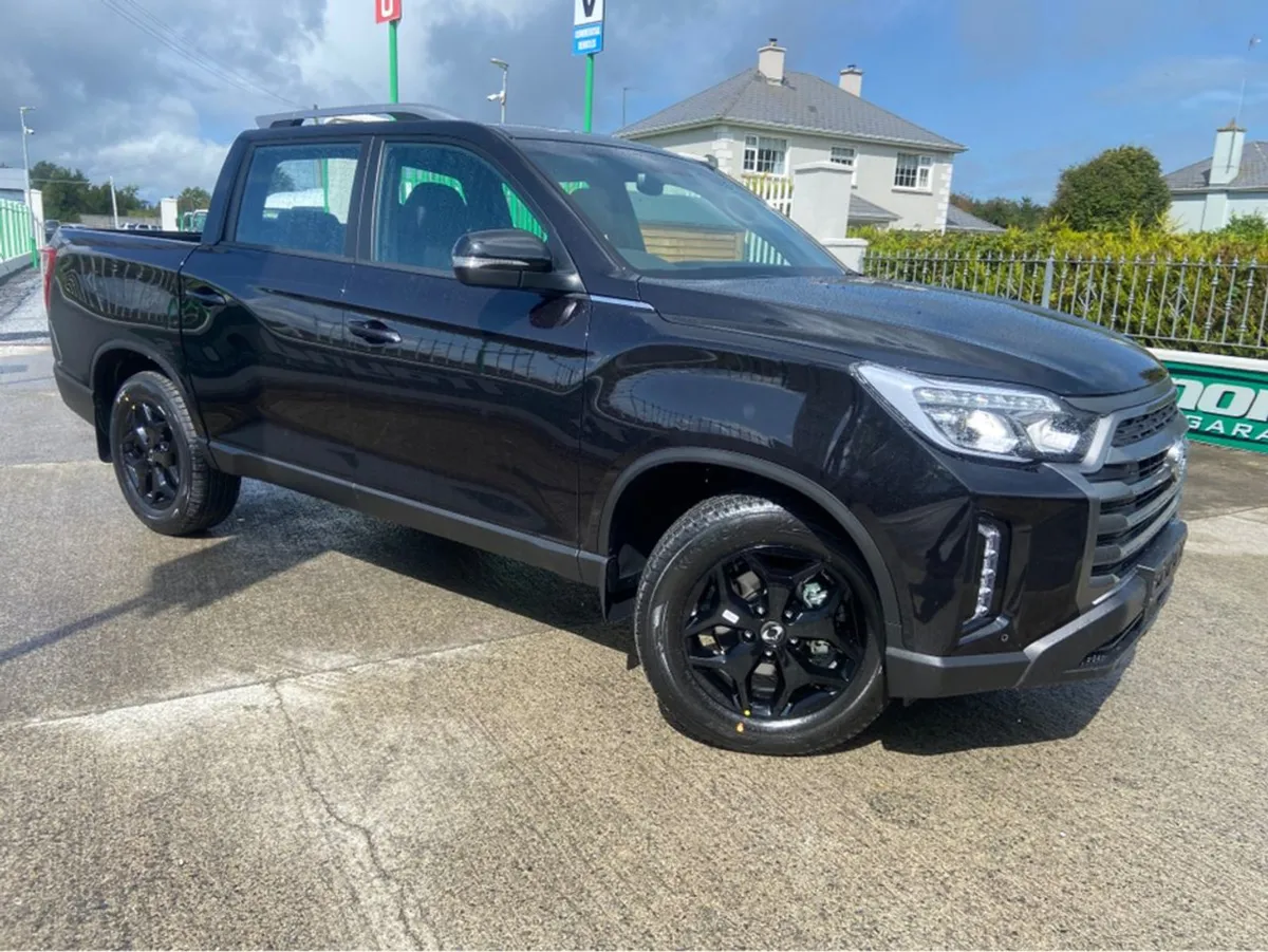 Ssangyong Musso 4X4 Automatic Crew CAB 5 Seater