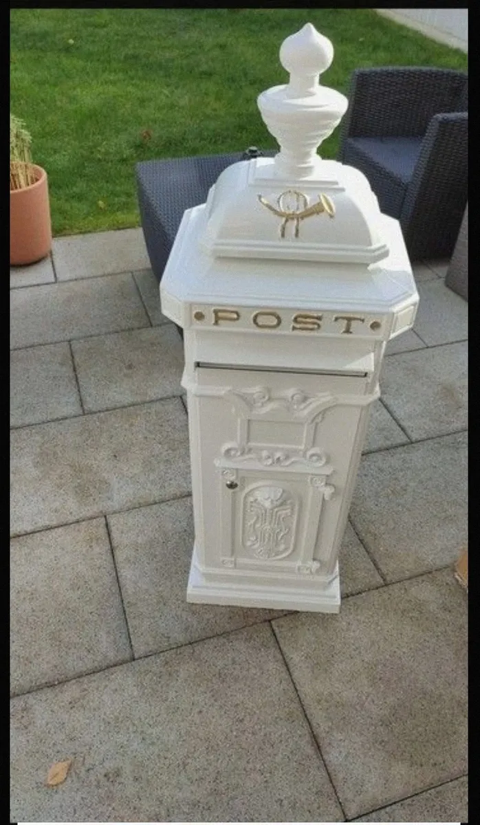 Wedding postbox for hire