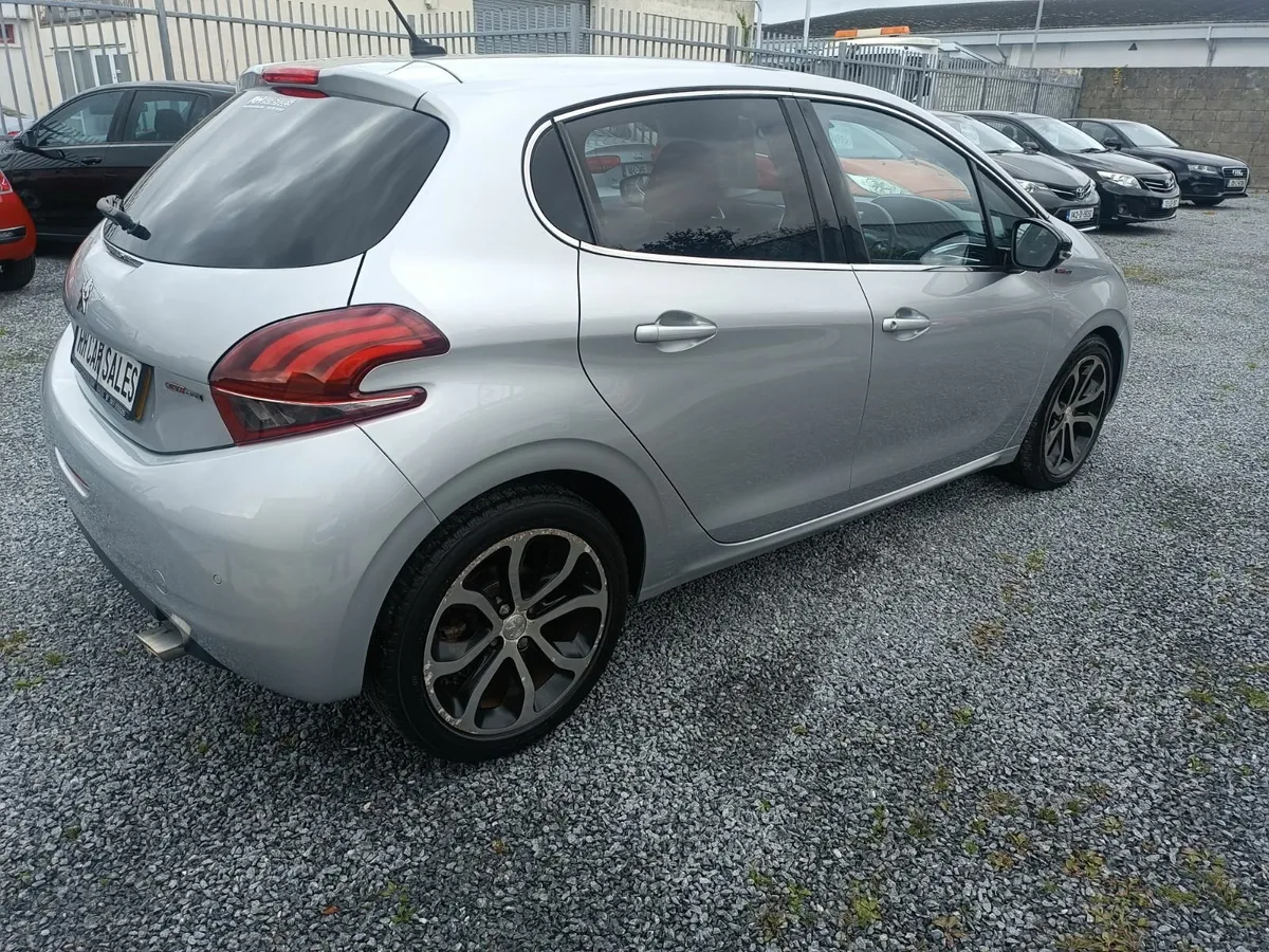 2017 Peugeot 208 1.6 hdi GT line - Image 4