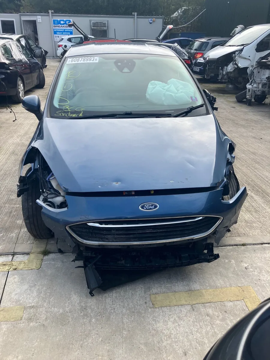 2019 ford fiesta parts breaking