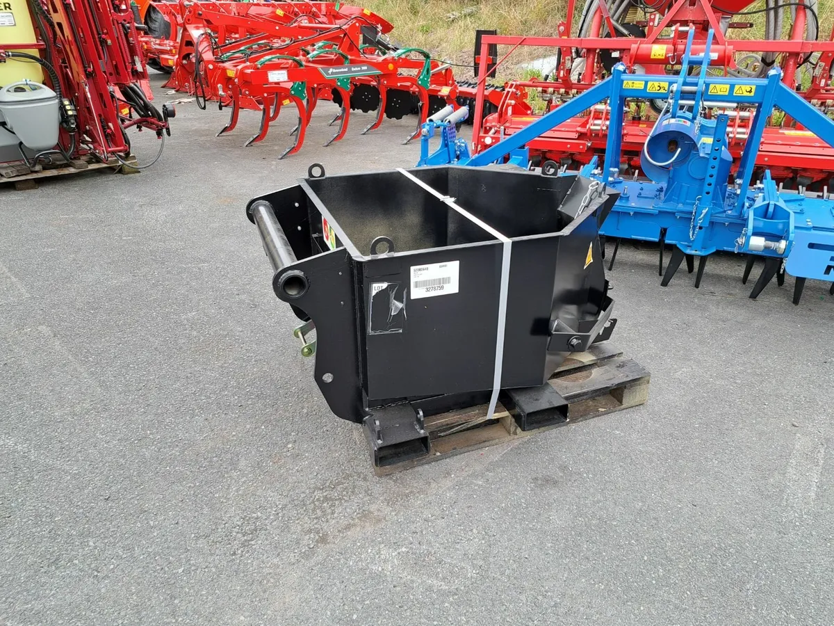 New Manitou 500L concrete skip - Image 1