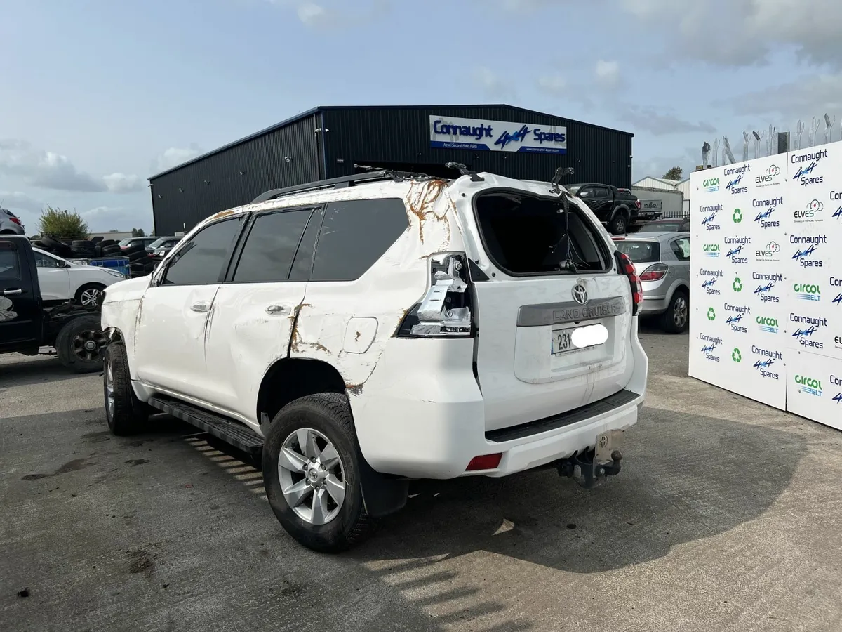 2023 TOYOTA LANDCRUISER 2.8A JUST IN FOR BREAKING - Image 3