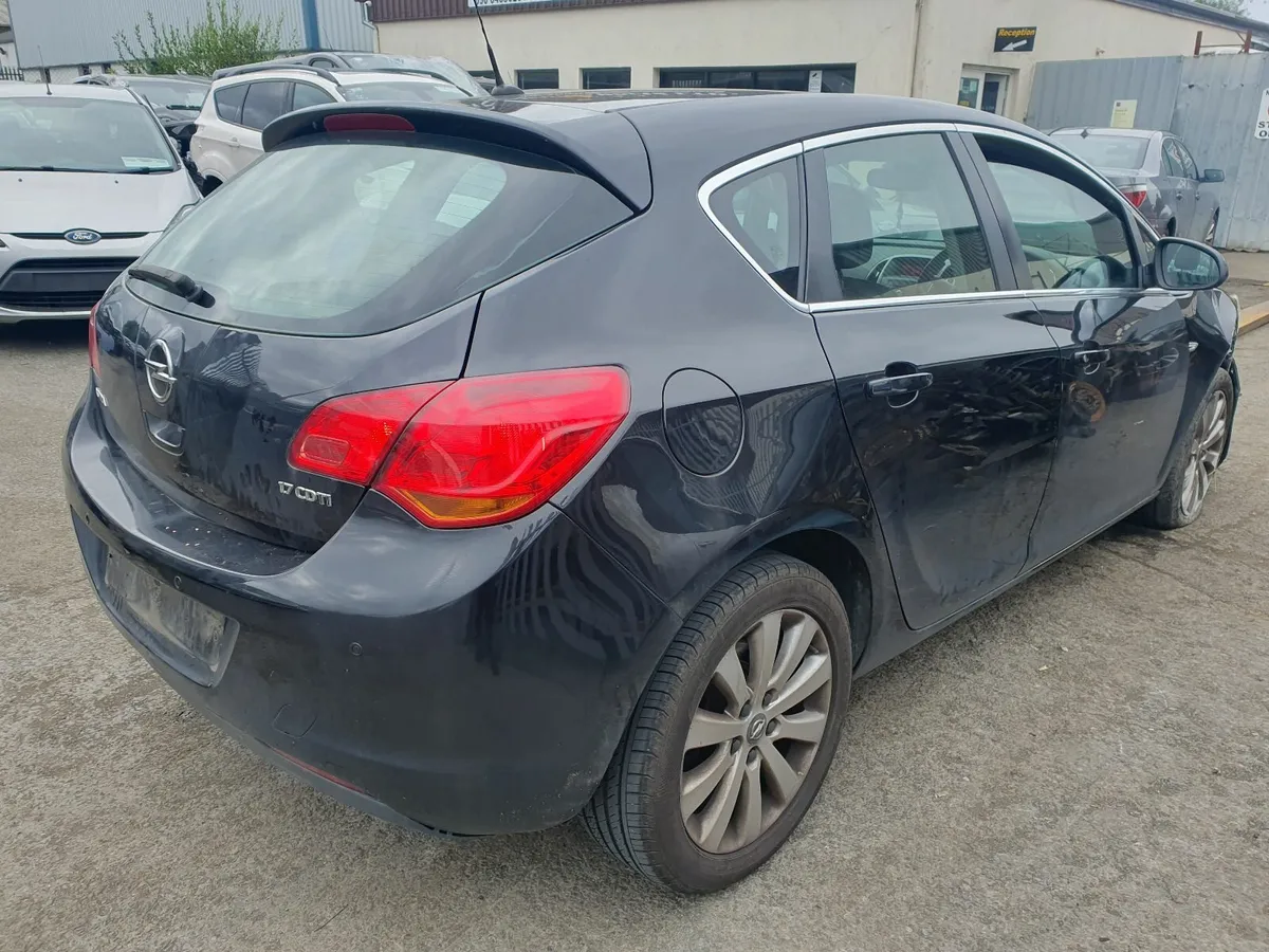 10 OPEL ASTRA  1.7 CDTI  (A17DTR) FOR BREAKING - Image 3