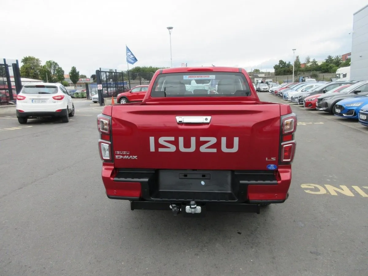 Isuzu D-Max LS Automatic Available - Image 3