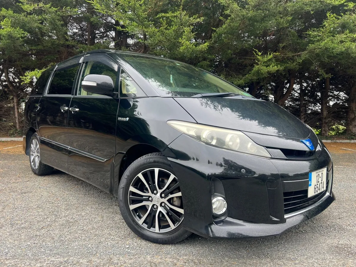 12 toyota estima 2.4 hybrid high spec