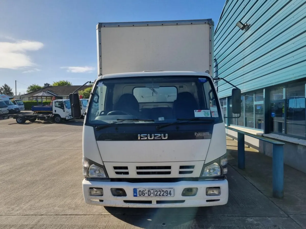 2006 ISUZU NQR BOX - Image 2