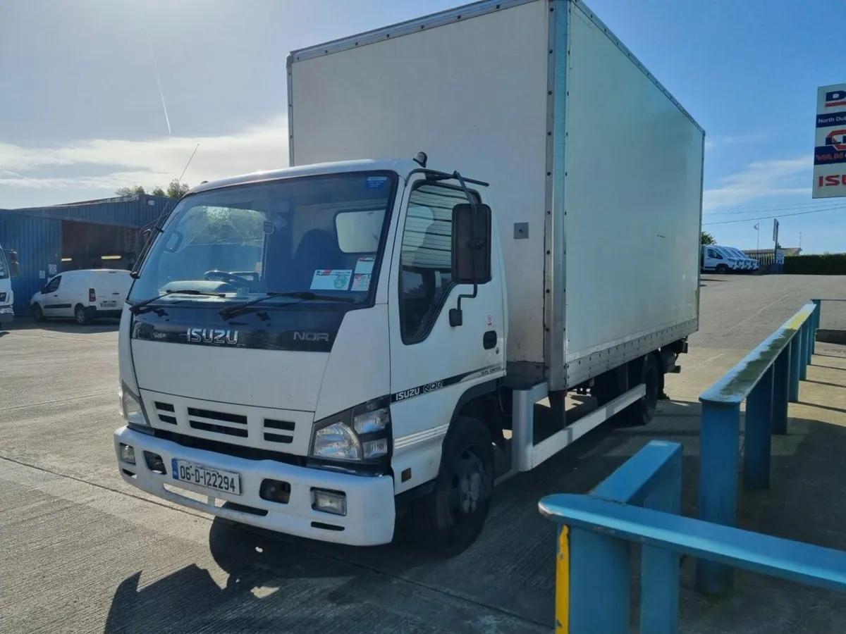 2006 ISUZU NQR BOX - Image 4