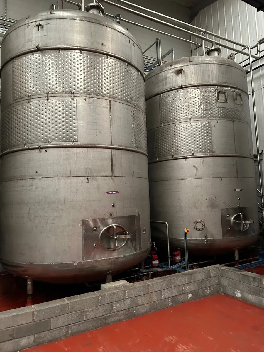 40,000 Litre Stainless Steel Tanks