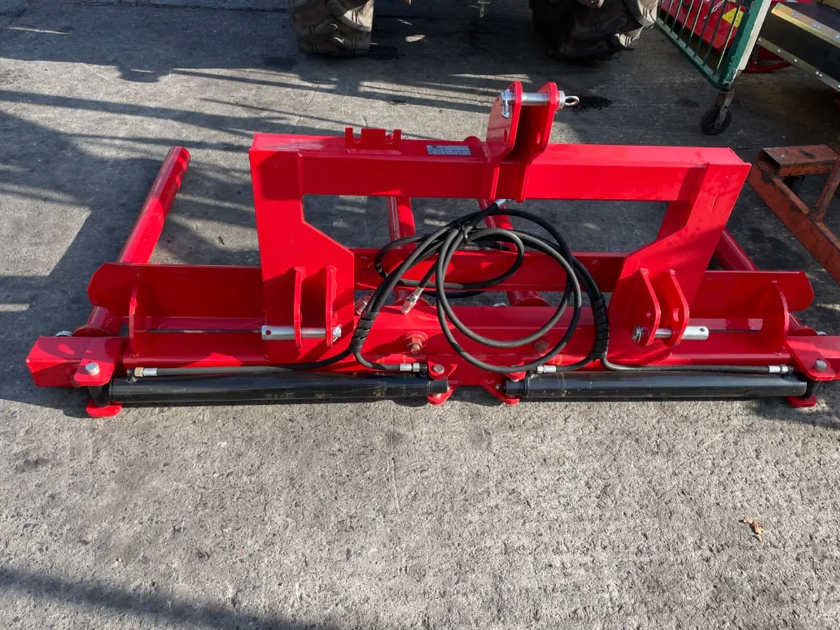 New InterTech Double Bale Lifter - Image 4