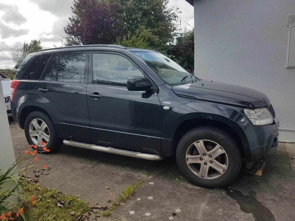 Suzuki grand vitara 2008 - Image 2