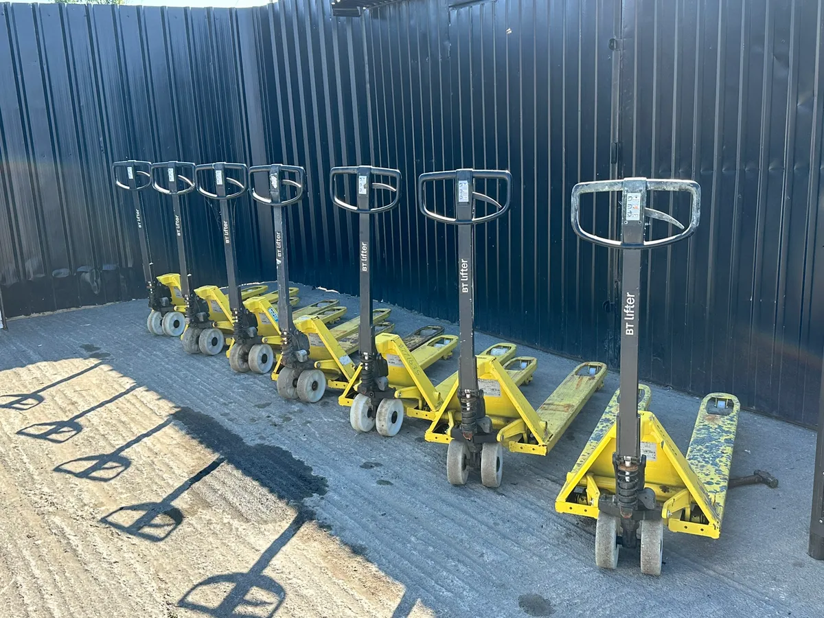 Large Selection of Toyota Pallet Trucks - Image 2