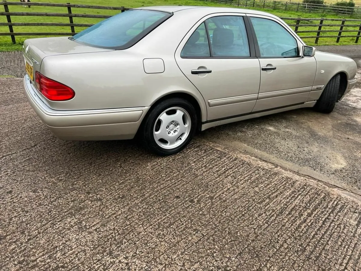 1998 Mercedes E300 Turbo Diesel Avantgarde - Image 4