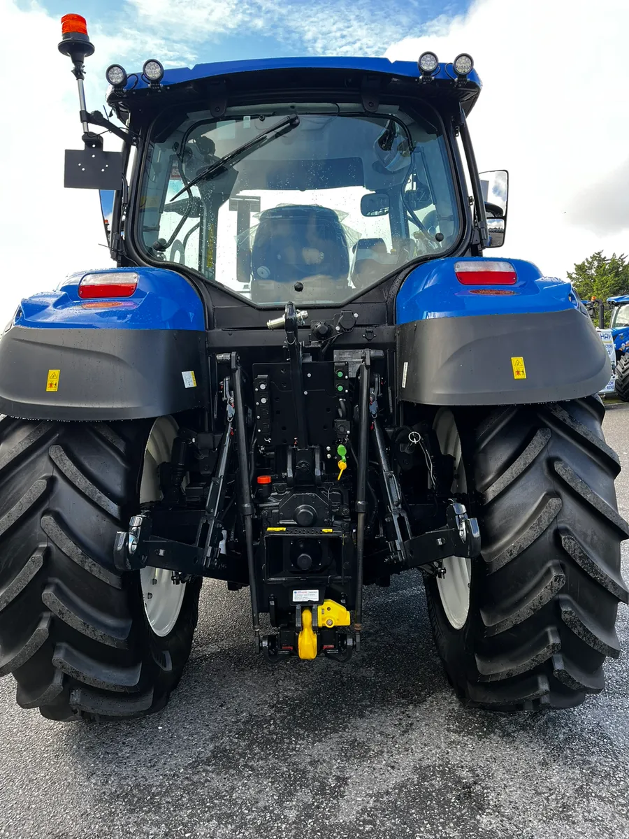 New Holland T5.120 Dynamic Command *NEW* - Image 4