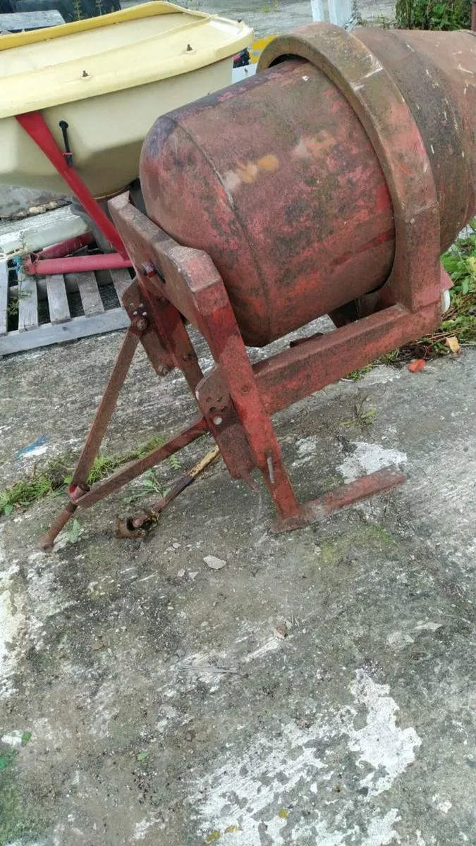 Concrete mixer tractor pto driven Bamlett for sale in Co. Mayo for €1