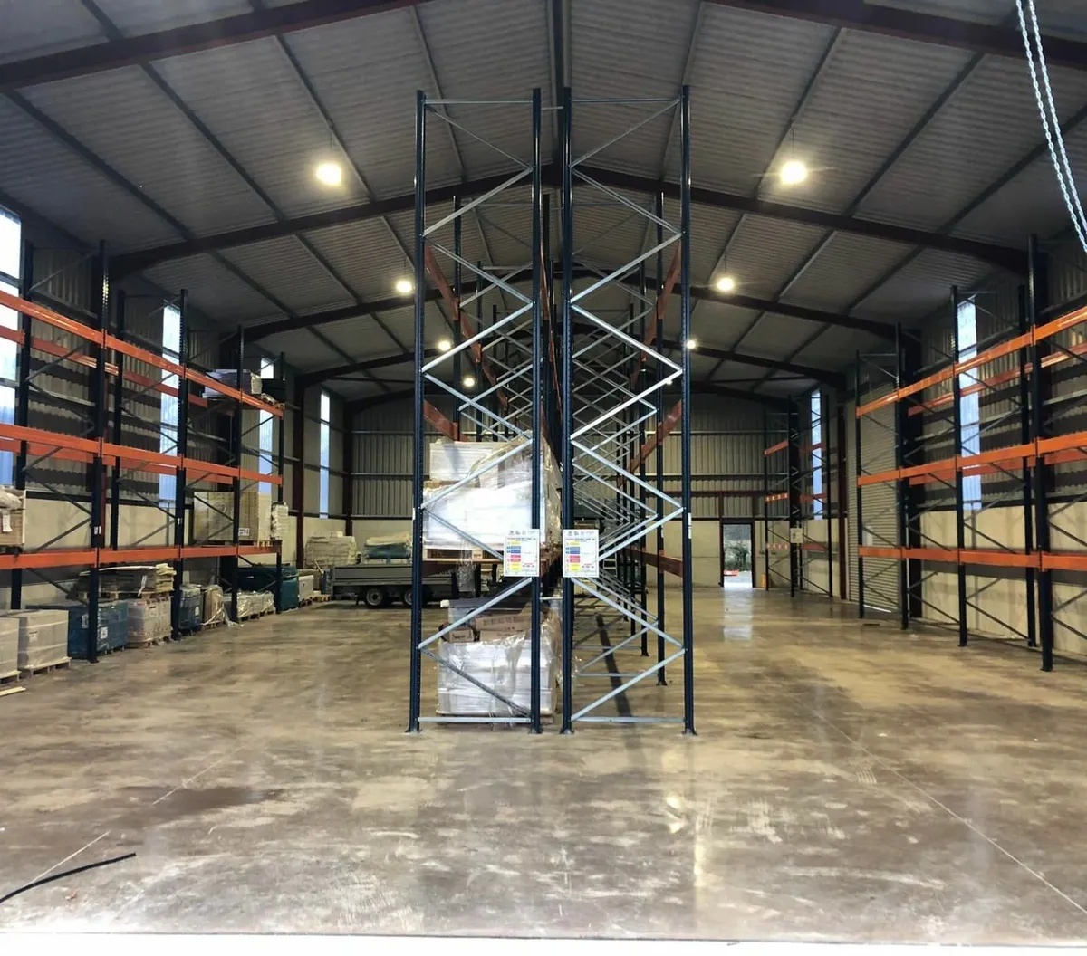 Apex Pallet Racking - 2500kg beams - 900mm frames - Image 2