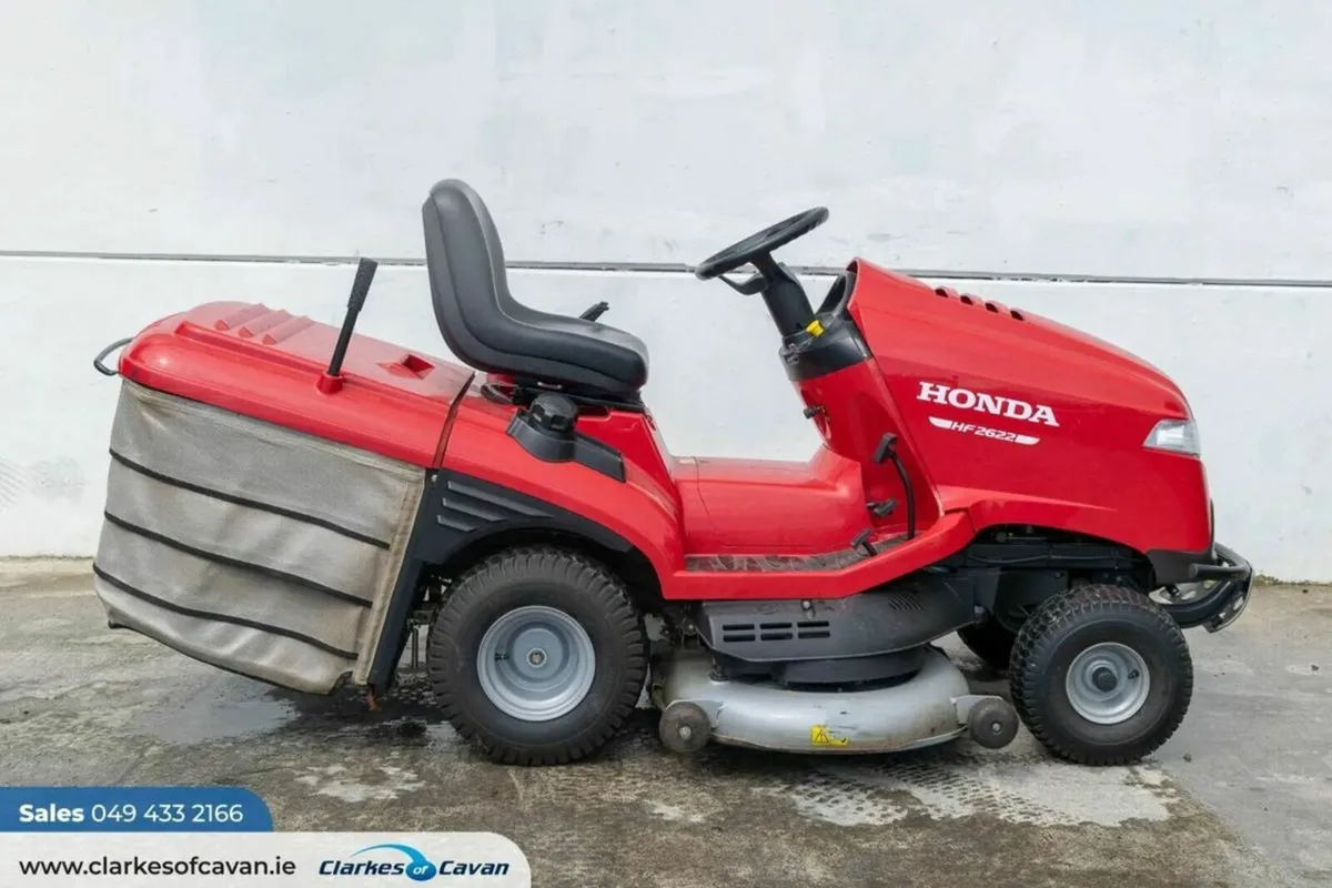 2019 Honda HF2622 ride-on - Image 4