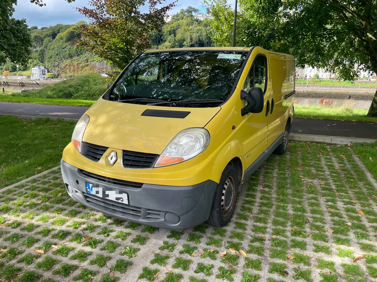 2007 Renault Trafic 2.0 NEW CVRT TAX FOR THE YEAR