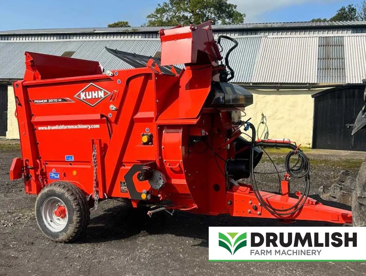 Kuhn Primor 3570 M Straw Blower and Feeder - Image 1