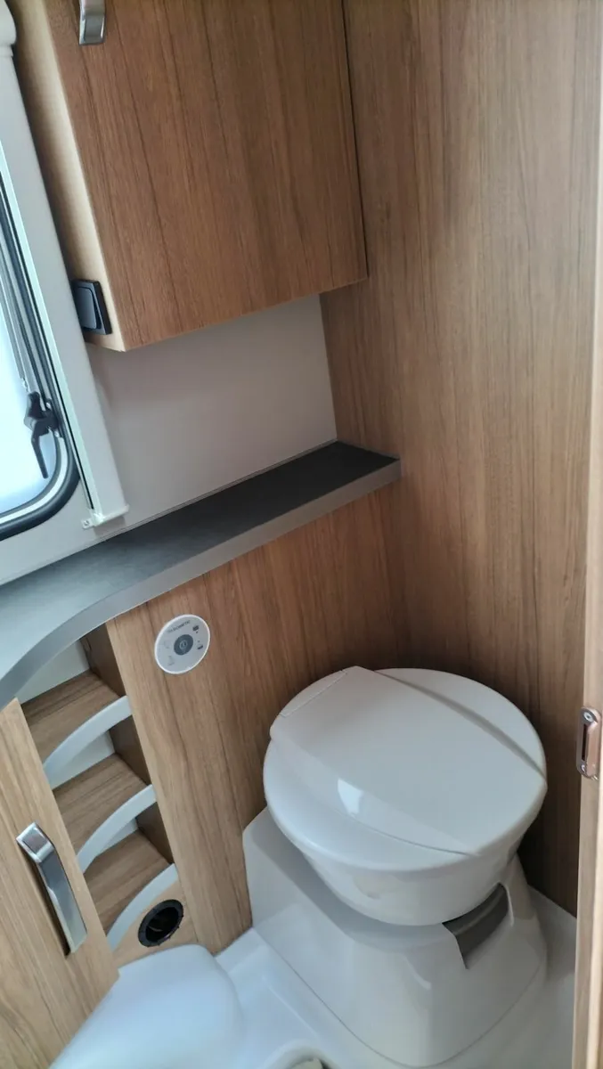 Caravan for sale - Image 4