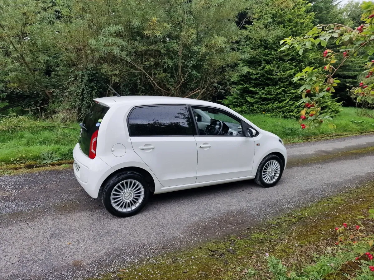 14 VW UP! 1.0 AUTO .. HIGH-SPEC - Image 3