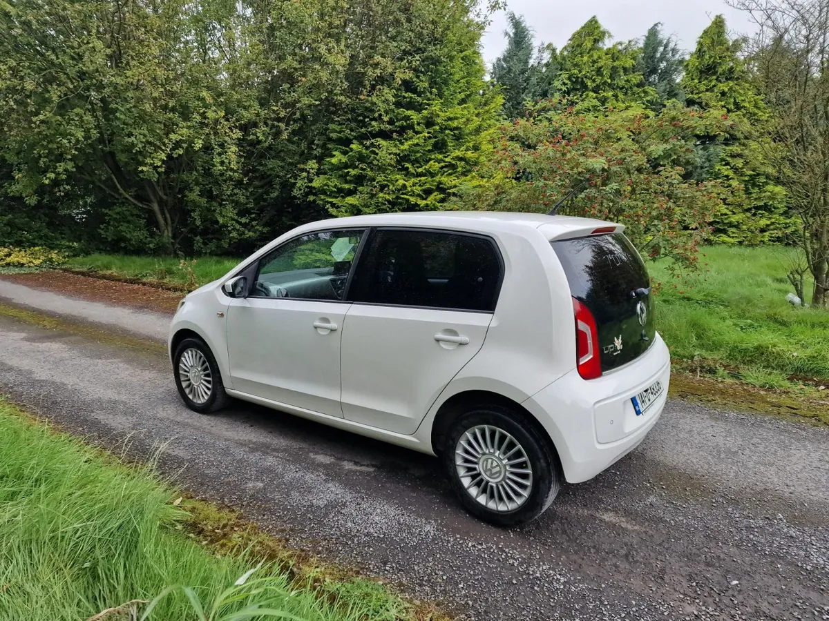 14 VW UP! 1.0 AUTO .. HIGH-SPEC - Image 4