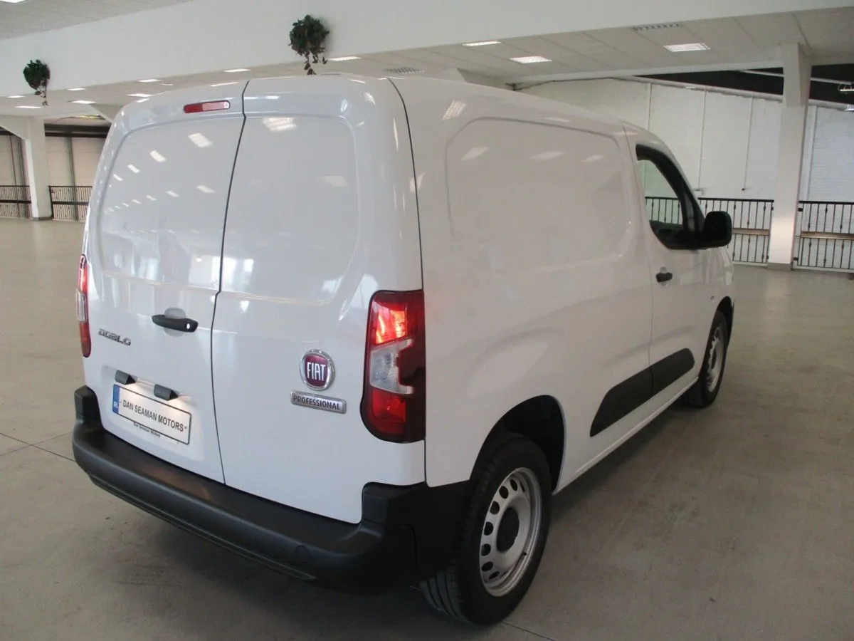 Fiat Doblo-NEW 241 OFFERS-4.9% FINANCE - Image 4