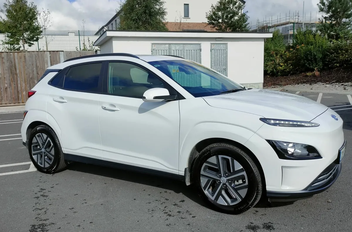 KONA EV FREE CHARGER OR €1000 VOUCHER - Image 3