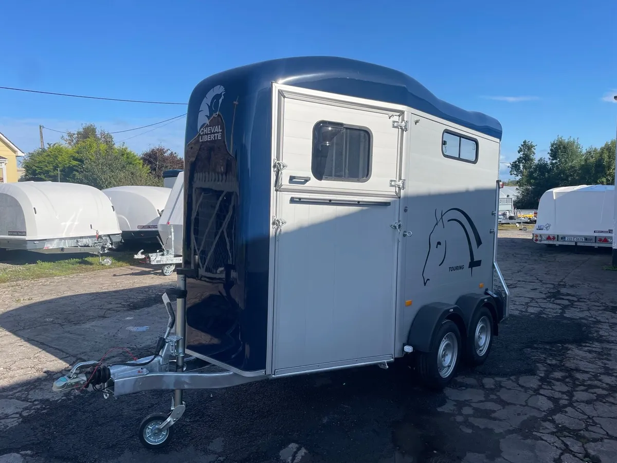 Cheval Liberte Horse Box Touring Country S