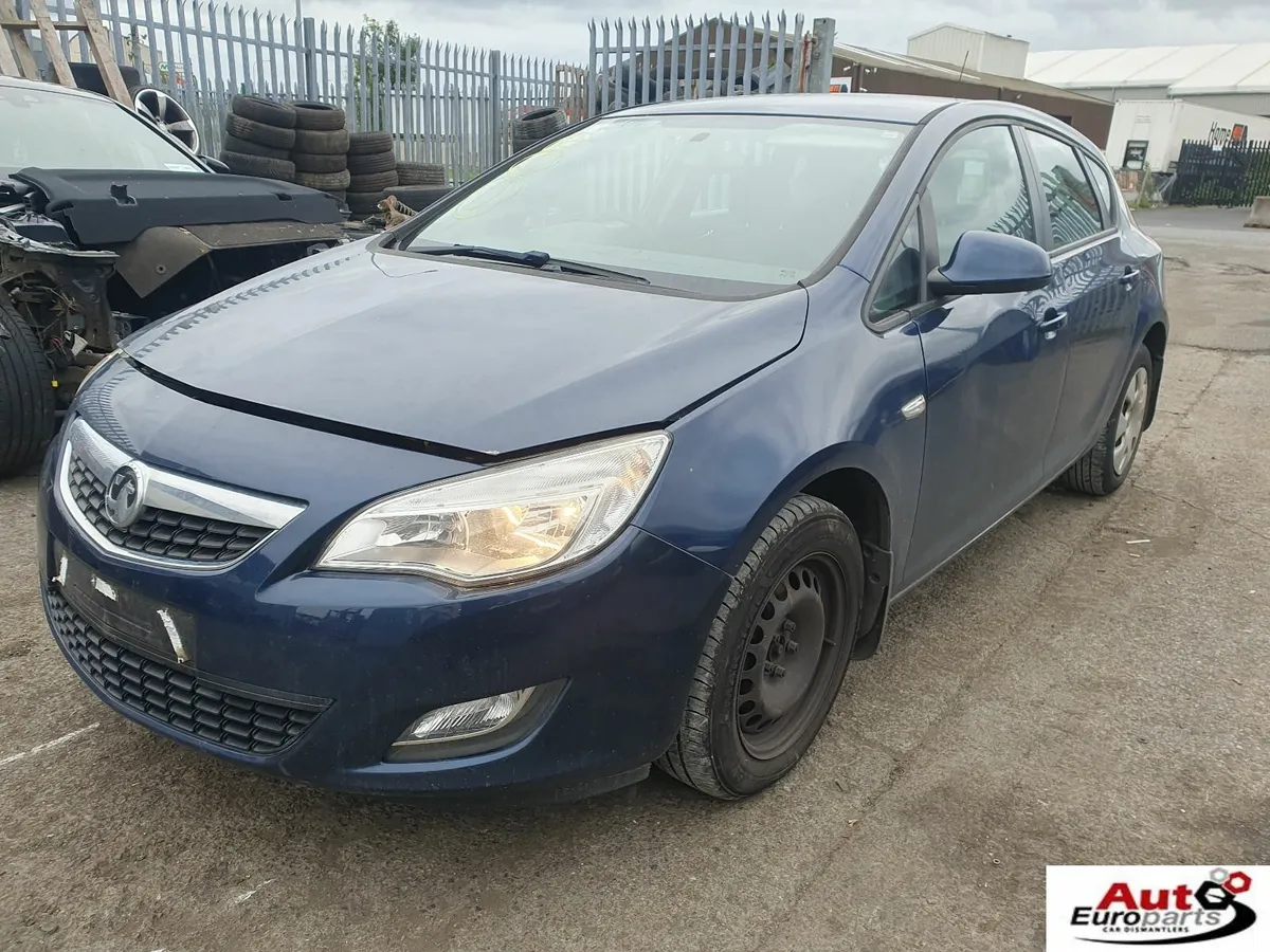 10 OPEL ASTRA  1.4 P (A14XER) FOR BREAKING - Image 1