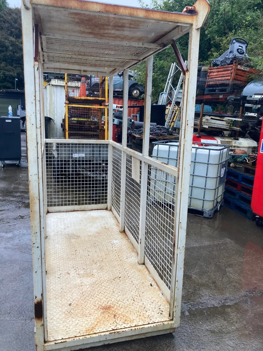Crane Rescue safety cage - Image 3