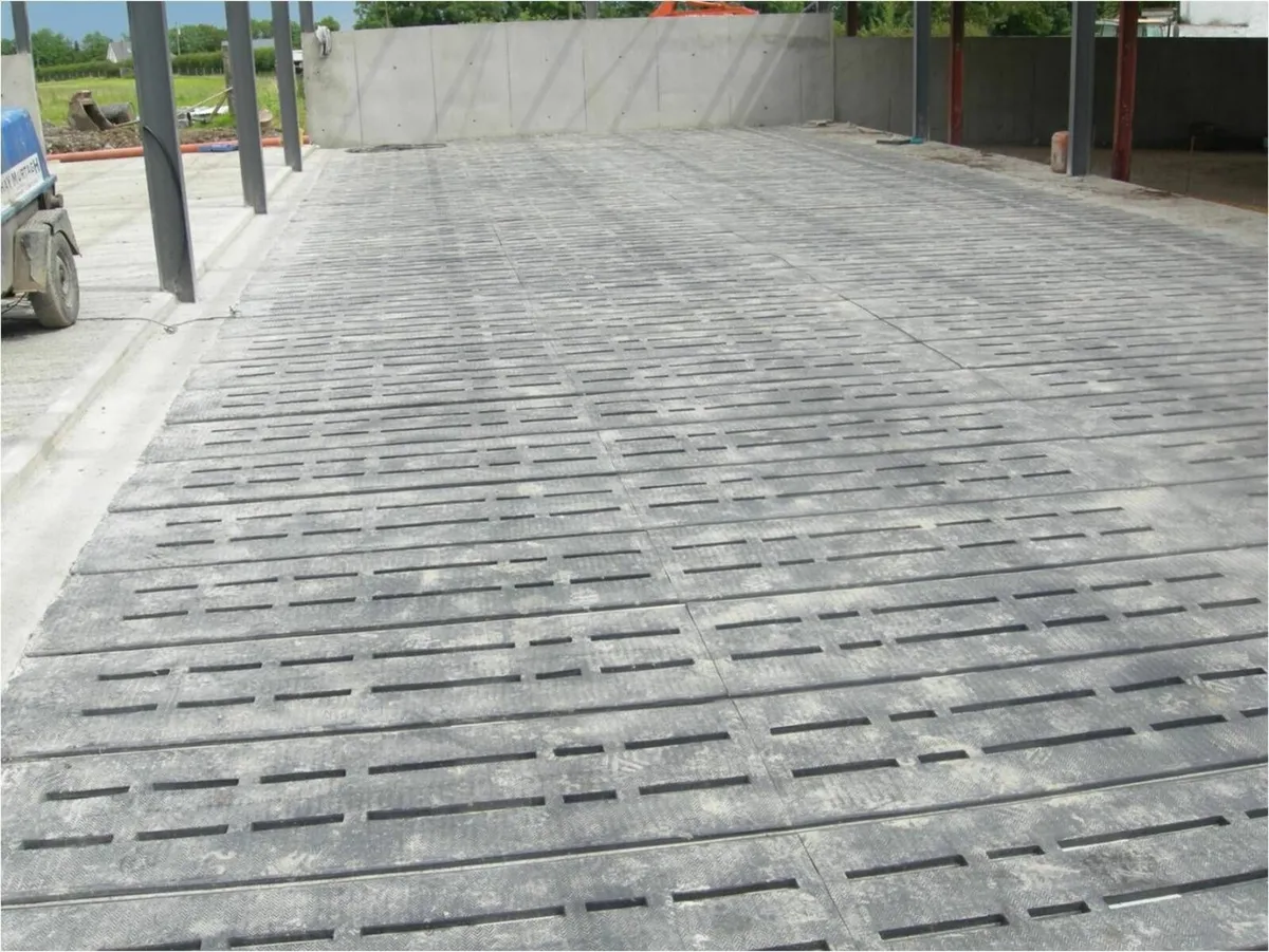 Rubber Slat Mats - Image 1