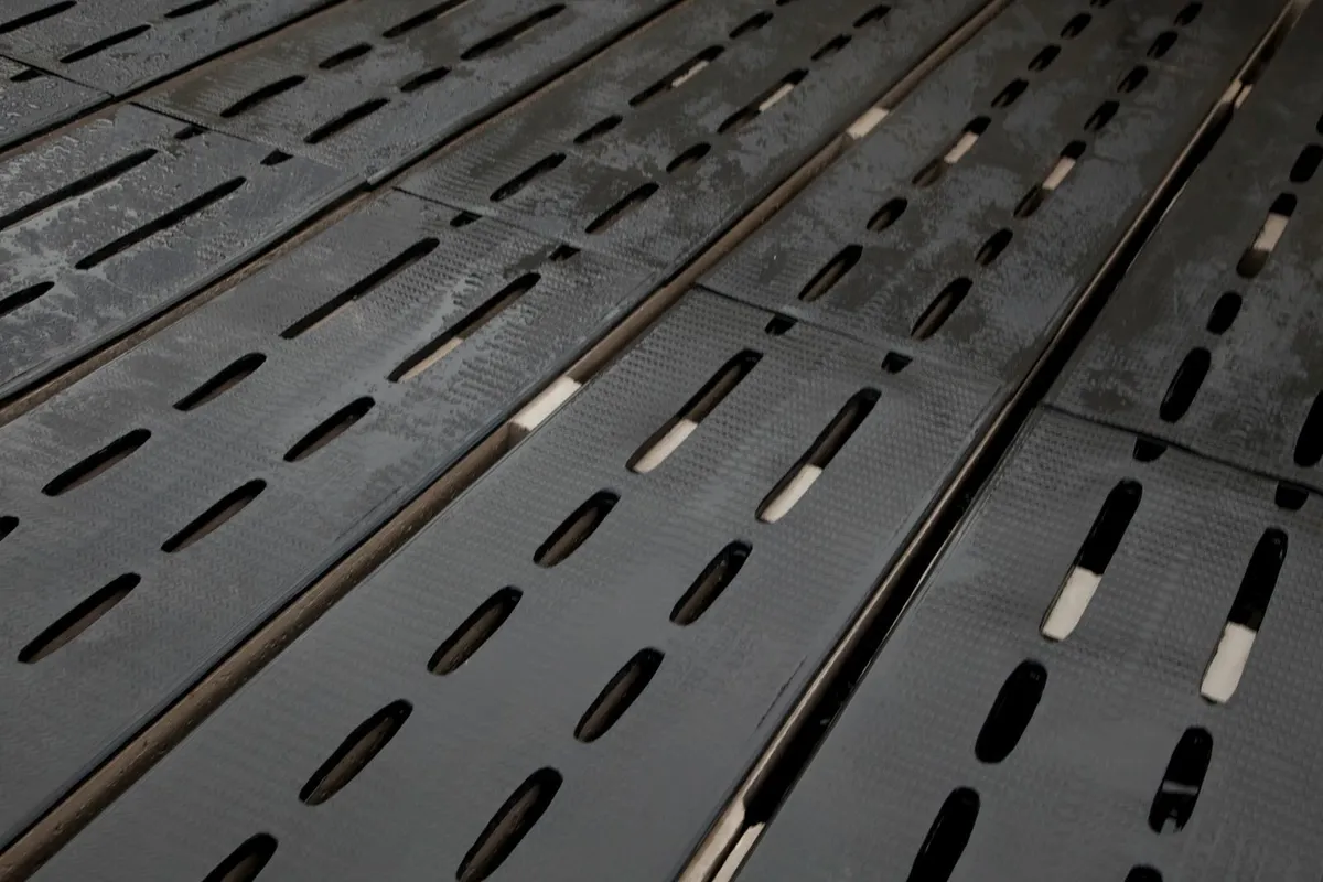 Rubber Slat Mats - Image 2