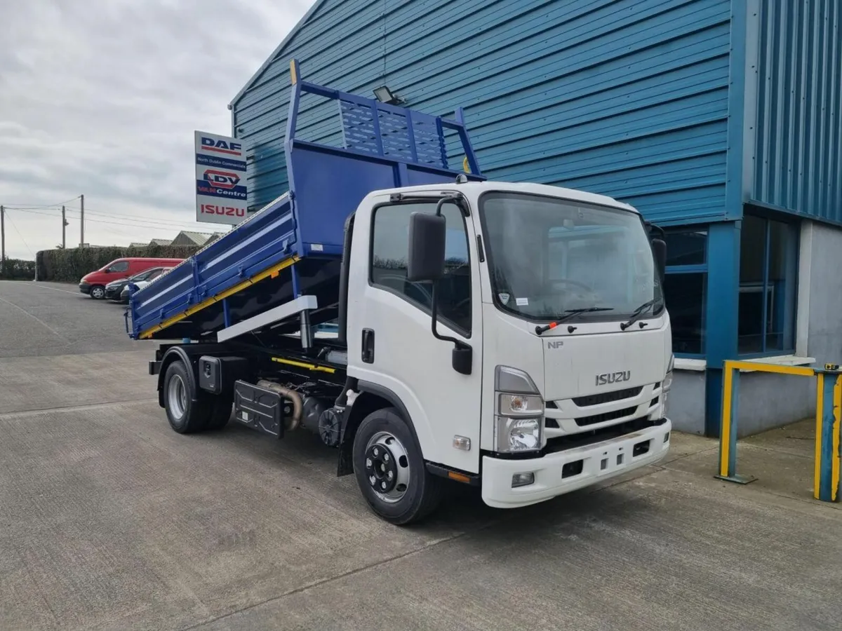 NEW ISUZU NPR 7.5TON TIPPER