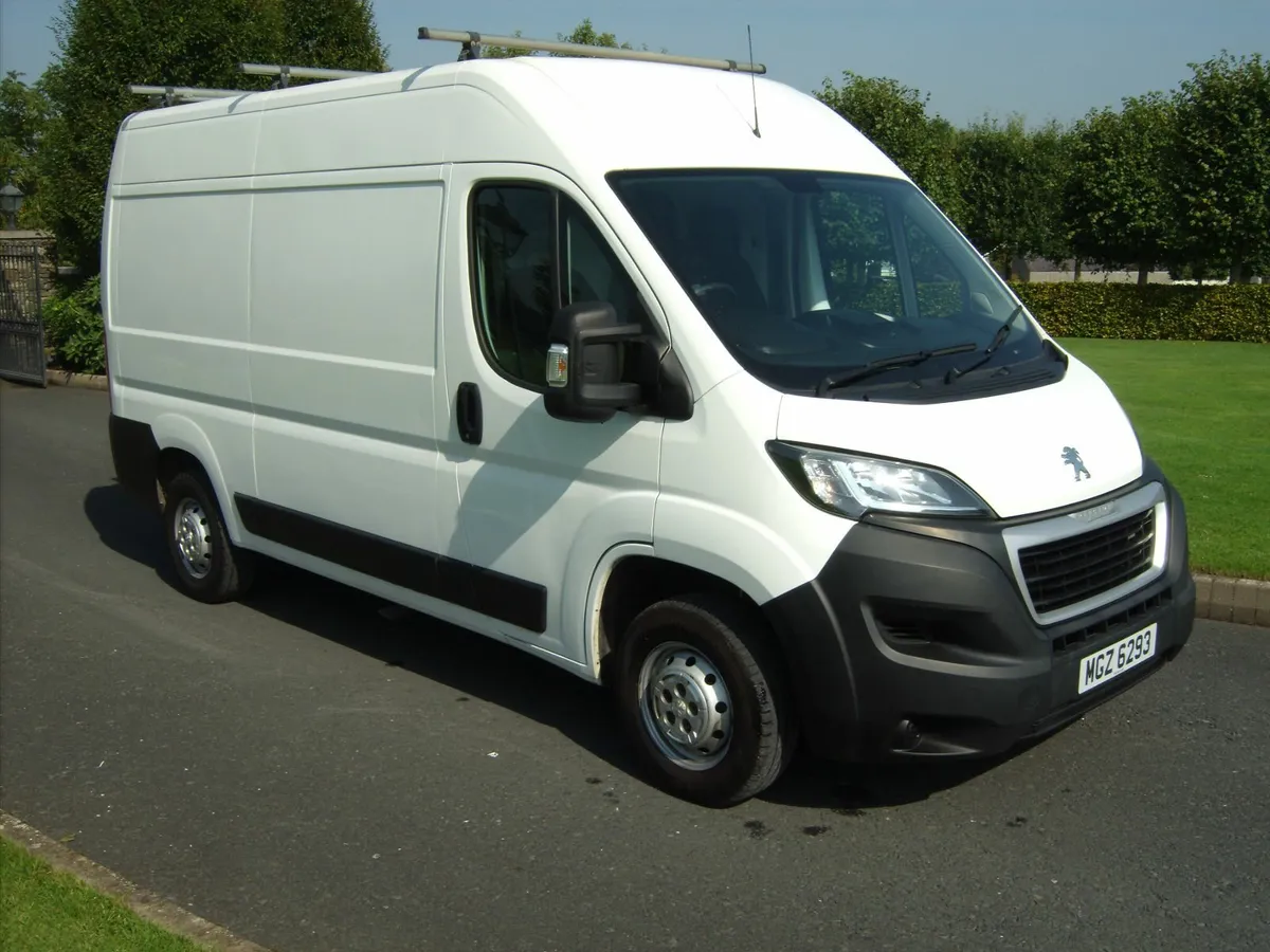 Peugeot Boxer 2.0 BlueHDi 335 Professional L2 H2 - Image 1