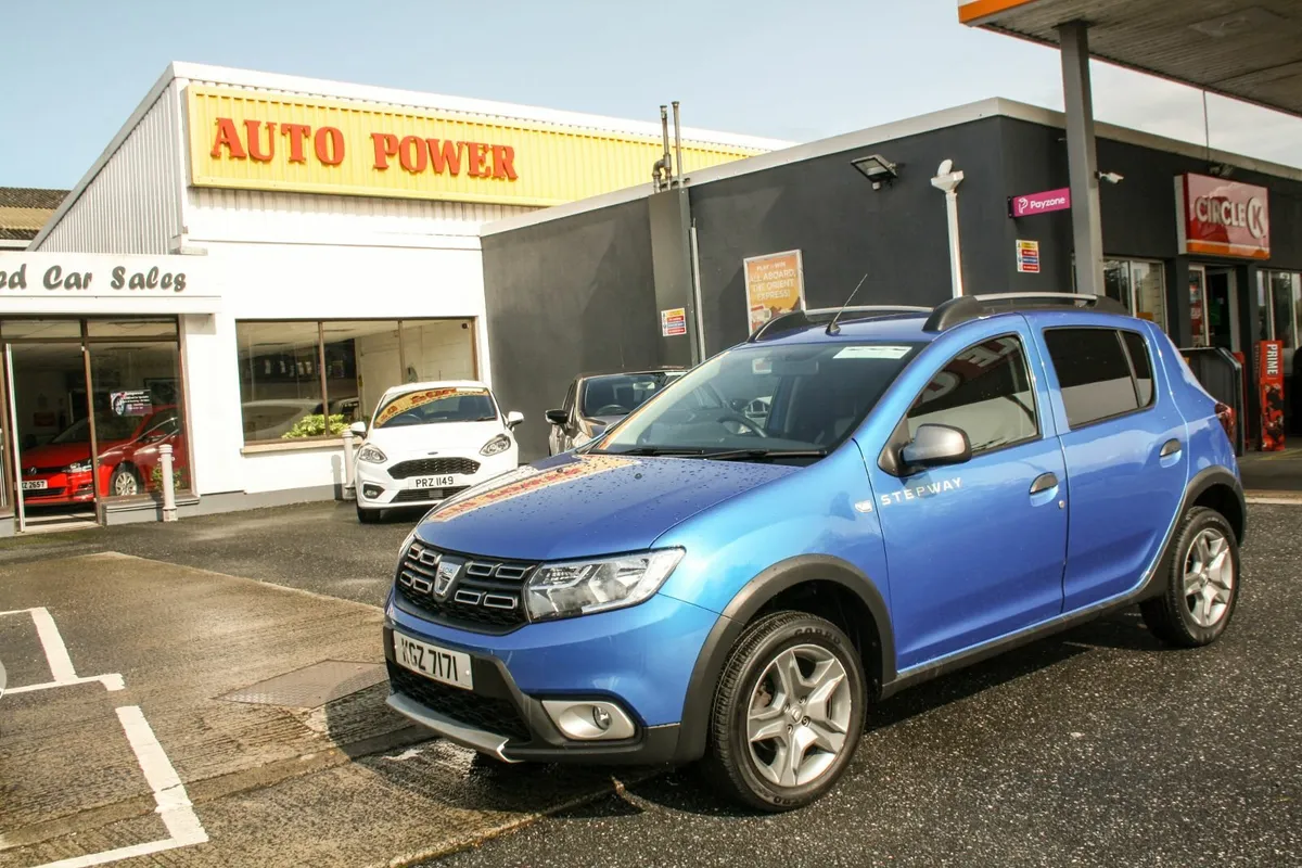 2018 Dacia Sandero Stepway .9 TCE Essential 5-dr - Image 4