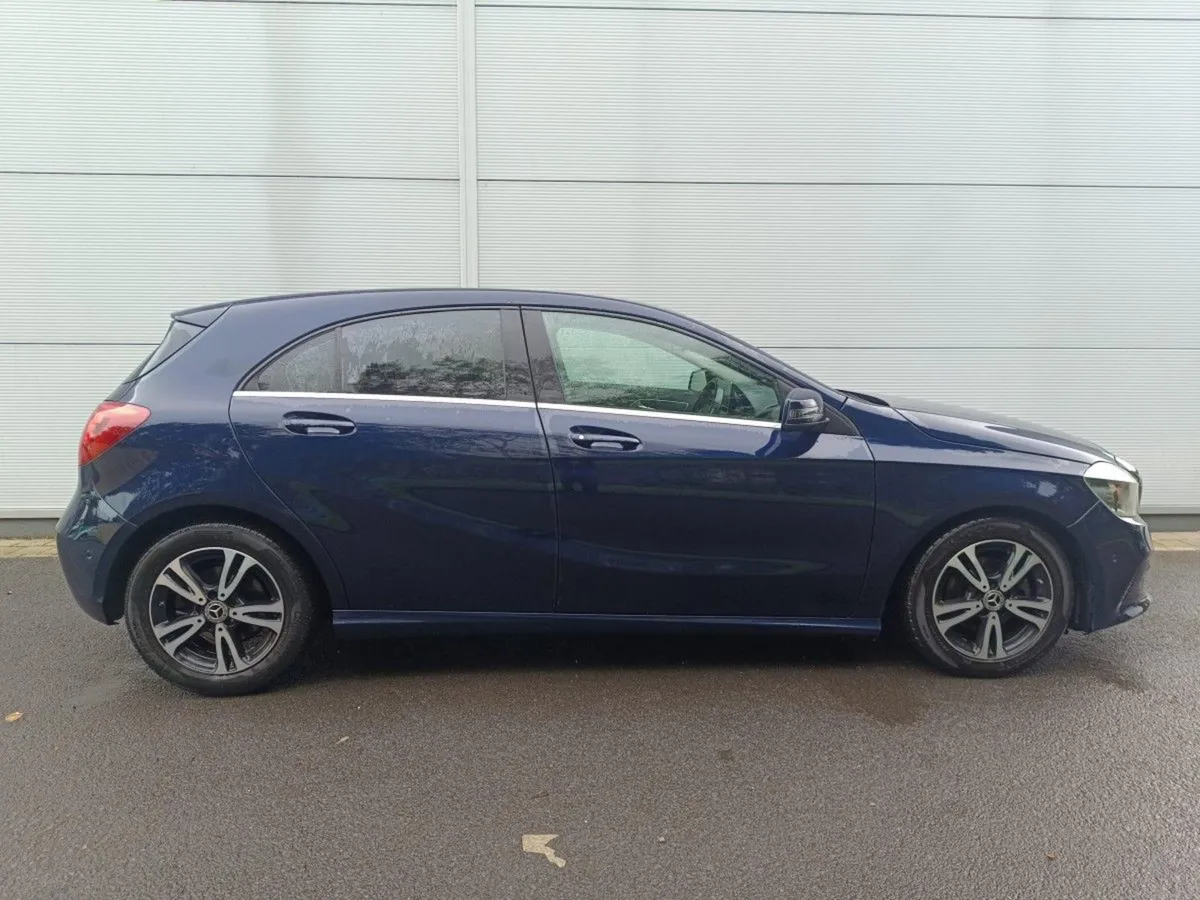 Mercedes-Benz A-Class A180d 5dr Executive Leather - Image 2