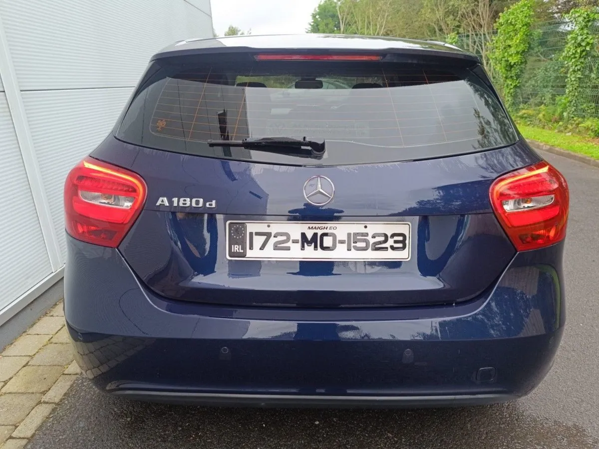 Mercedes-Benz A-Class A180d 5dr Executive Leather - Image 4