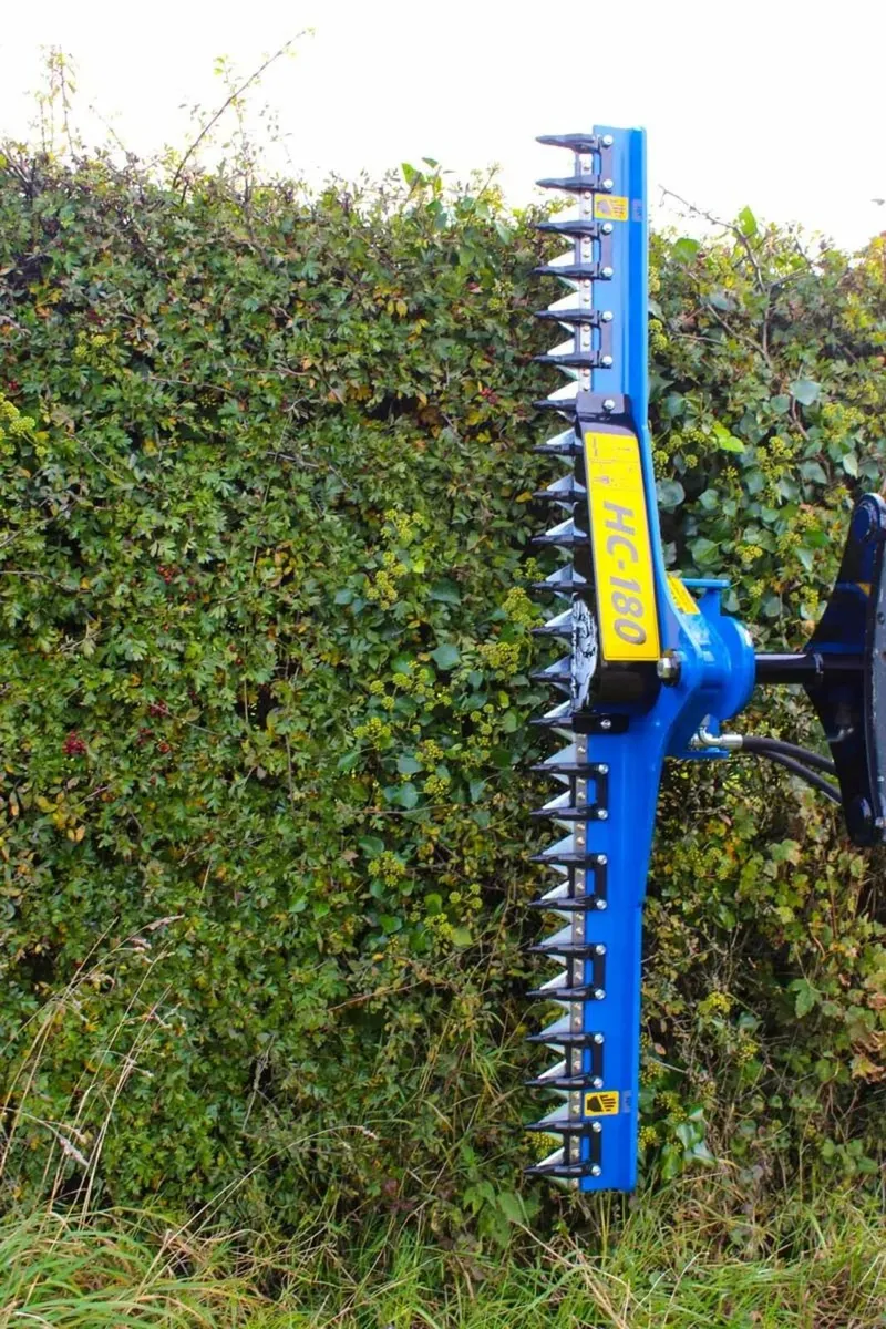 Slanetrac HC180 Hedge Trimmer - Image 1