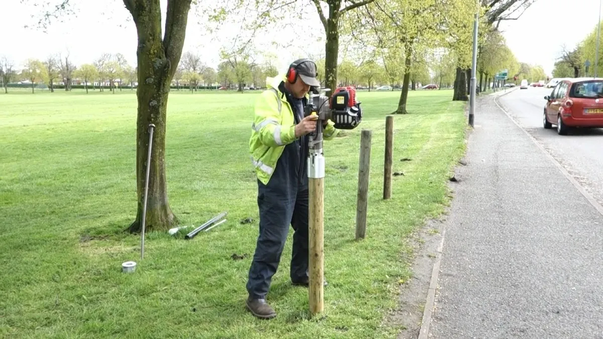 Easy Petrol Post Driver - Image 1