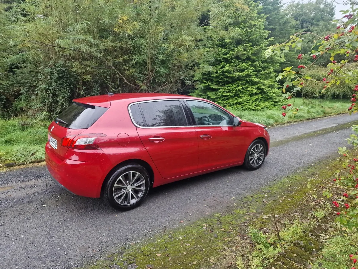 152 PEUGEOT 308 1.2 AUTOMATIC - Image 2