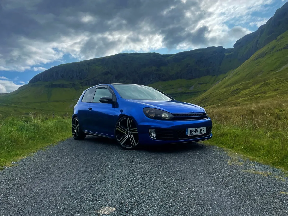 LOVELY VW GOLF 2.0 TDI 2009 WITH NEW NCT - Image 4