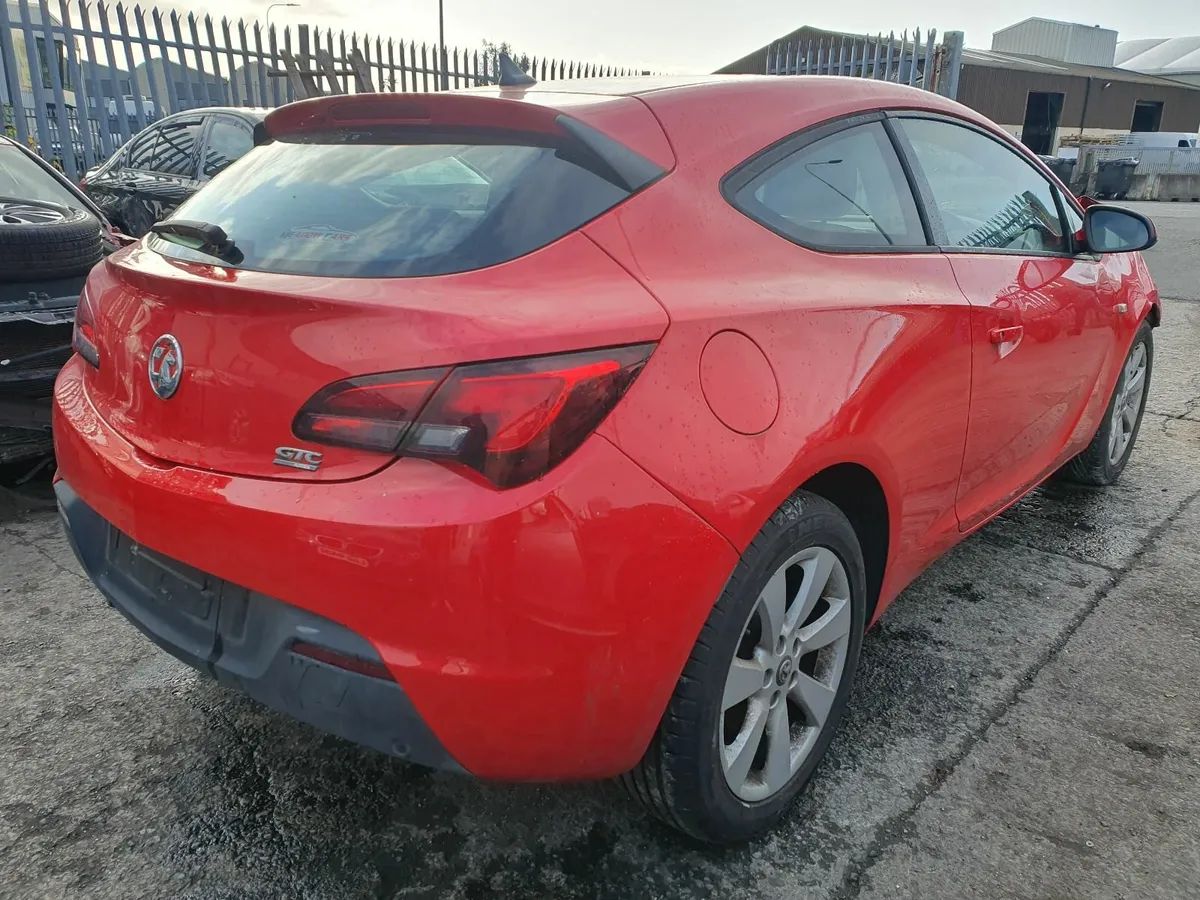 15 OPEL ASTRA  1.4P  TURBO AUTO FOR BREAKING - Image 3