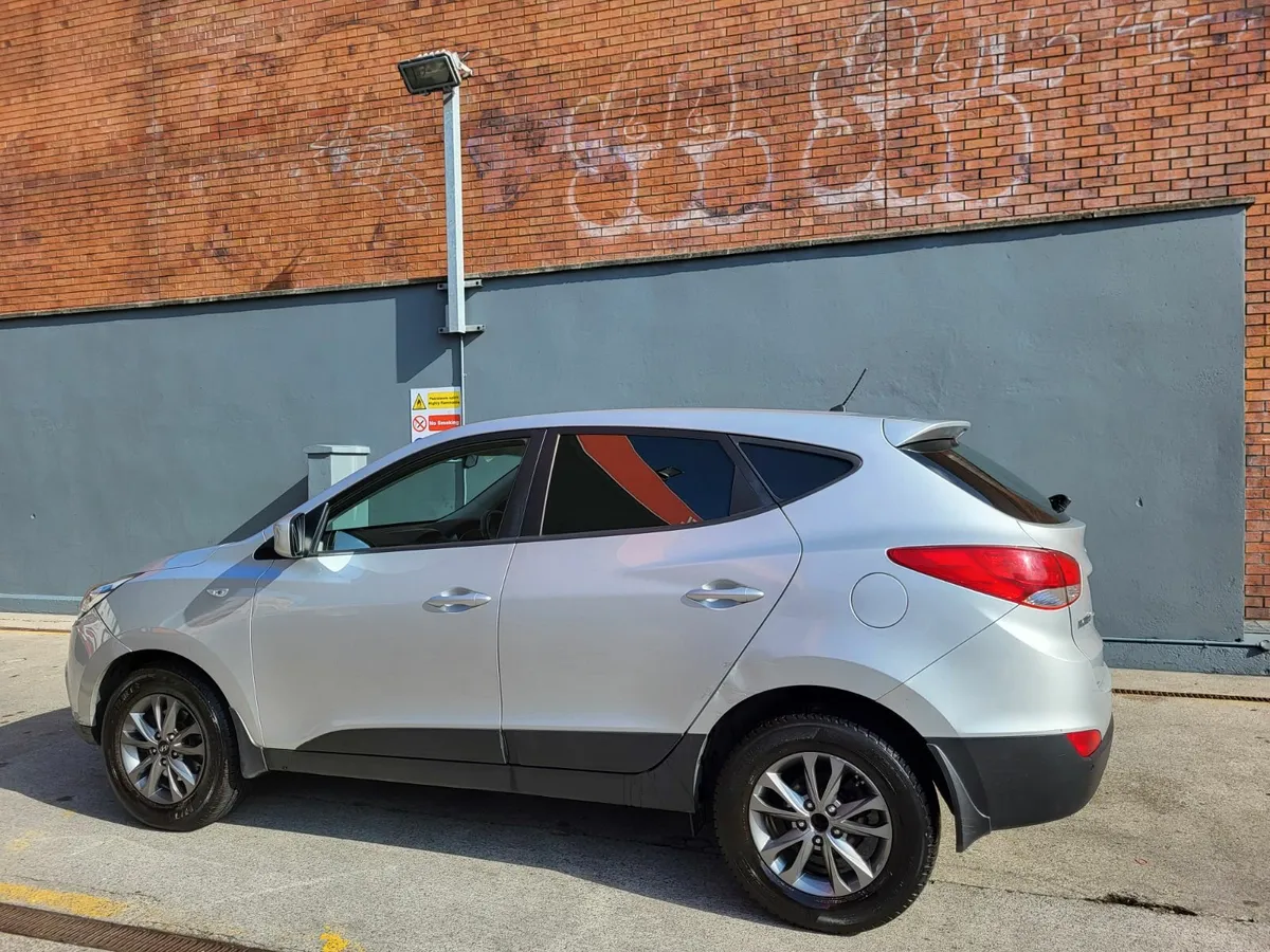 Hyundai ix35 - Image 2